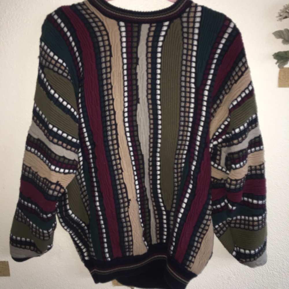 SUPER COMFY VINTAGE SWEATER!